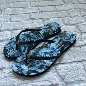 Tommy Bahama black flip flops
